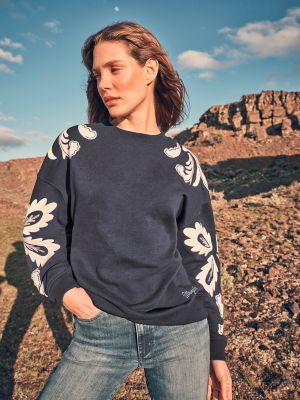 Women's Applique Sweatshirt