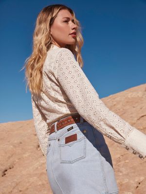 Wrangler® x Yellow Rose by Kendra Scott Pearl Snap Shirt in Cloud Dancer alternative view