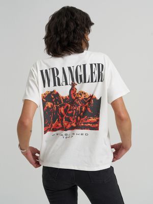 Tag♩ Women's Logo Graphic Tee | NEW & FEATURED | Wrangler®