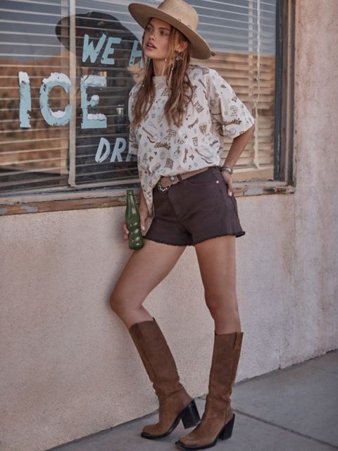 Женские шорты Wrangler Women's Wrangler® Colorwash Cowboy Short