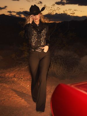 Wrangler x Lainey Wilson Wrancher Blazer in Black