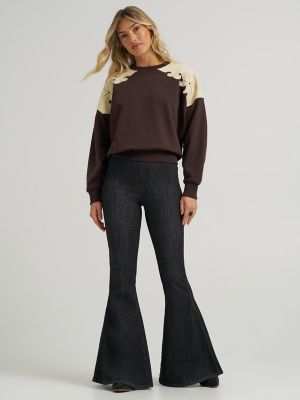Wrangler x Lainey Wilson French Terry Crew Pullover | NEW | Wrangler®