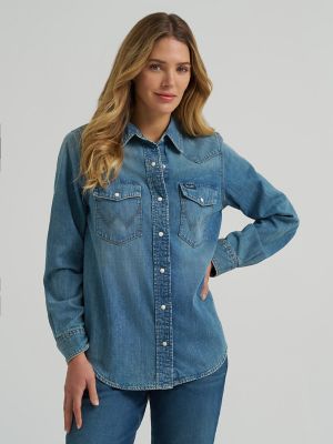 Women's Wrangler Iconic Western Snap Denim Shirt