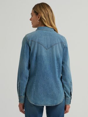 Women's Wrangler Iconic Western Snap Denim Shirt