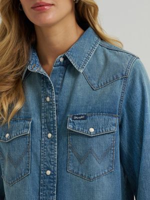 Women's Wrangler Iconic Western Snap Denim Shirt