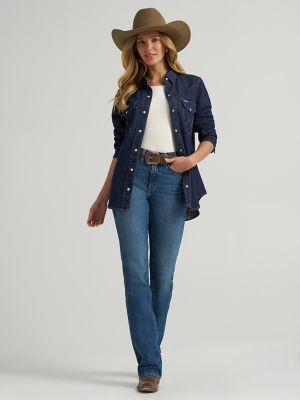 Women's Wrangler Iconic Western Snap Denim Shirt in Dark Denim alternative view 2