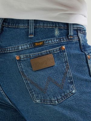 Wrangler&reg; Cowboy Cut&reg; Original Fit Vintage Wash Jean in Indigo Blue alternative view 4