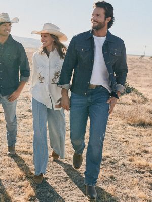 Wrangler® Cowboy Cut® Original Fit Vintage Wash Jean in Indigo Blue