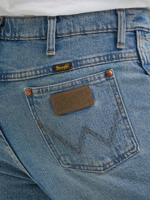 Wrangler&reg; Cowboy Cut&reg; Slim Fit Vintage Wash Jean in Authentic Blue alternative view 4