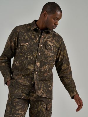 Wrangler x The Last of Us Cordyceps Shirt in Camo alternative view 5