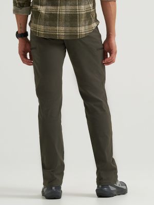 Men's Wrangler® All Terrain Cargo Pant in Peat