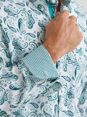 Wrangler&reg; George Strait&trade; Long Sleeve Button Down One Pocket Shirt in Aqua Paisley