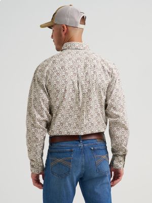 Wrangler&reg; George Strait&trade; Long Sleeve Button Down Two Pocket Shirt in Green Vines