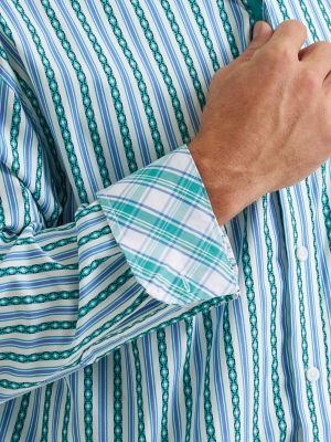 Wrangler&reg; George Strait&trade; Long Sleeve Button Down One Pocket Shirt in Aqua Chain Stripe