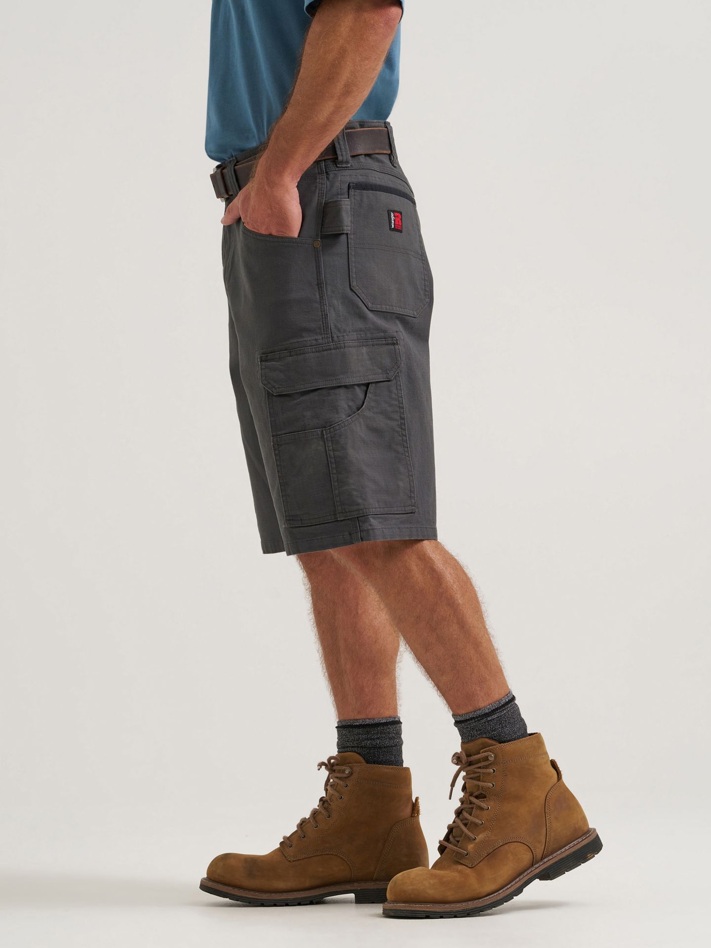 Мужские шорты Wrangler Riggs Workwear® Performance Ripstop Ranger Cargo Short, цвет: Асфальтовый — фото 7