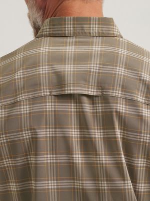 Wrangler&reg; RIGGS Workwear&reg; Technical All Season Shirt in Dark Khaki Plaid