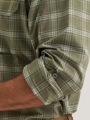 Wrangler&reg; RIGGS Workwear&reg; Technical All Season Shirt in Green Plaid