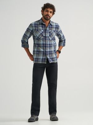 Wrangler ATG&trade; Men's Mountain Utility Canvas Pant in Jet Black alternative view 8