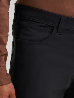 Men's Outdoor Performance 5 Pocket Pant in Jet Black
