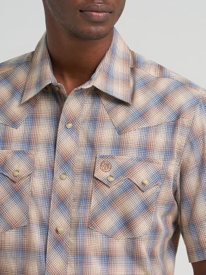 Men's Wrangler Retro&reg; Short Sleeve Sawtooth Pocket Western Snap Shirt