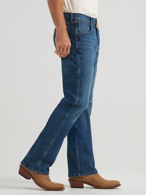 Men's Wrangler Retro&reg; Relaxed Fit Bootcut Jean in Adkins alternative view 4