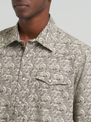 Men's Wrangler Retro® Premium Long Sleeve Western Snap Printed