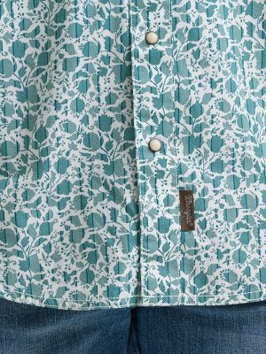 Men's Wrangler&reg; Retro&reg; Premium Long Sleeve Western Snap Printed Shirt in Leafy Emerald alternative view 4