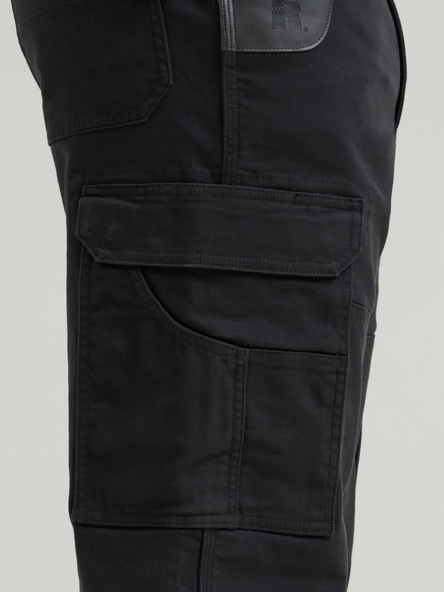 Мужские брюки Wrangler Riggs Workwear® Performance Canvas Ranger Cargo, цвет: Угольно-чёрный — фото 7