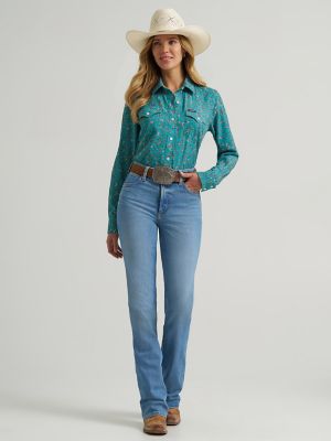 Women's Wrangler Aria Performance Shirt in Green