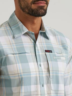 Wrangler All Terrain Gear Men's Plaid Hike to Fish Shirt in Abyss Check