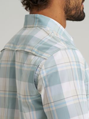 Wrangler All Terrain Gear Men's Plaid Hike to Fish Shirt in Abyss Check