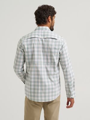 Wrangler All Terrain Gear Men's Plaid Hike to Fish Shirt