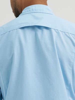 Wrangler ATG&trade; Men's Mixed Material Shirt in Cerulean
