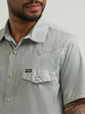 Wrangler All Terrain Gear Drover Short Sleeve Utility Shirt in Iceberg Green alternative view 4