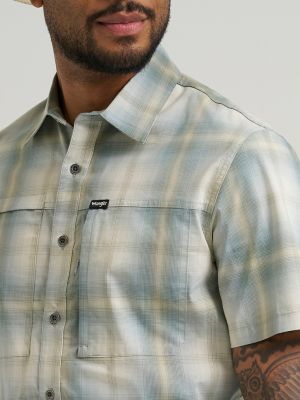 Wrangler All Terrain Gear Men's Hike Shirt in Green Ombre alternative view 6