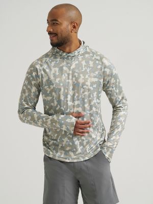 Wrangler All Terrain Gear Men's Hooded Sun Tee in Camo