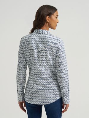 Women's Wrangler All Occasion Western Snap Shirt in Blue Boots