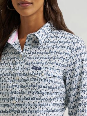 Women's Wrangler All Occasion Western Snap Shirt in Blue Boots