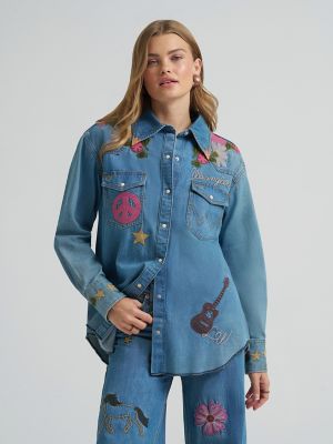 Lainey Wilson x Wrangler Embroidered Denim Shirt | The Look of