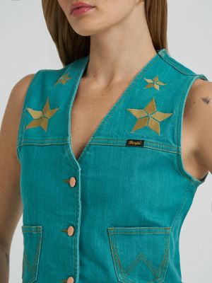 Lainey Wilson x Wrangler Turquoise Denim Vest in Turquoise alternative view 4