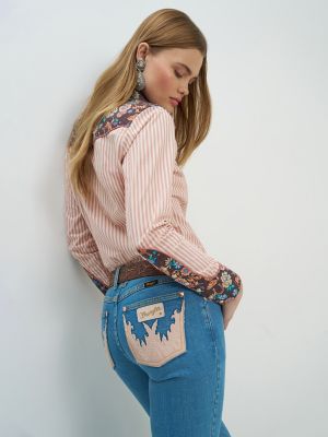 Lainey Wilson x Wrangler Embellished Mae Bootcut Jean