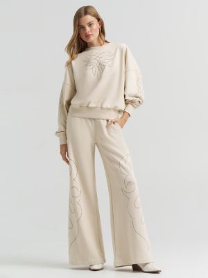 Lainey Wilson x Wrangler Cowboy Sweatshirt