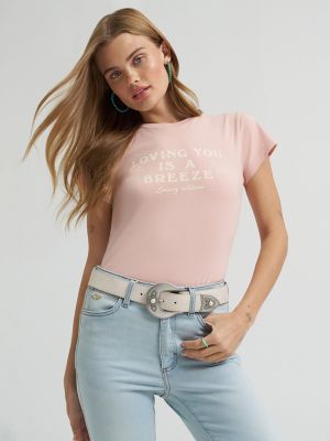 Lainey Wilson x Wrangler Breeze Shrunken Band Tee in Rose alternative view 2