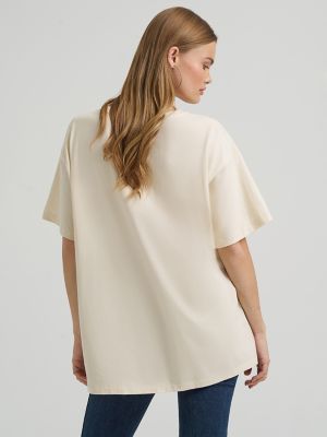 Lainey Wilson x Wrangler Buzzards Oversized Tee