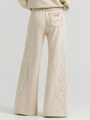 Lainey Wilson x Wrangler Cowboy Sweatpants