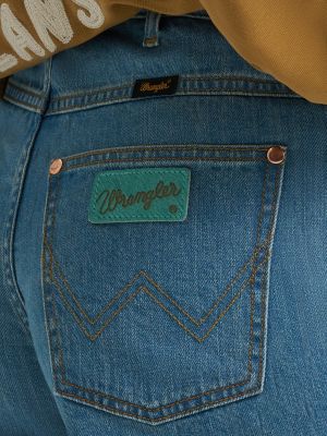 Lainey Wilson x Wrangler Embroidered Cowboy Short