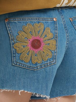 Lainey Wilson x Wrangler Embroidered Cowboy Short