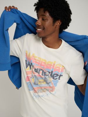 Wrangler x Stranger Things Keep on Runnin' T-Shirt in Retro White alternative view 4