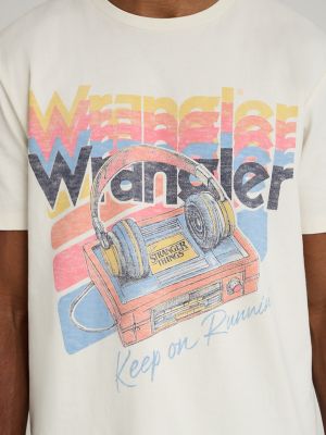 Wrangler x Stranger Things Keep on Runnin' T-Shirt in Retro White alternative view 6