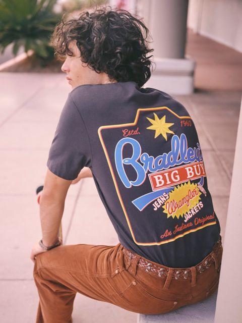 Женские футболки Wrangler x Stranger Things Bradley's Big Buy T-Shirt
